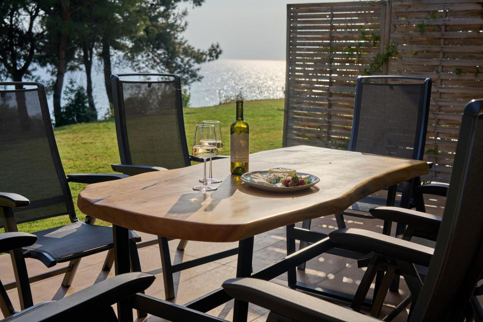 ניאה אירקליה Summerday Villa Private Beach מראה חיצוני תמונה