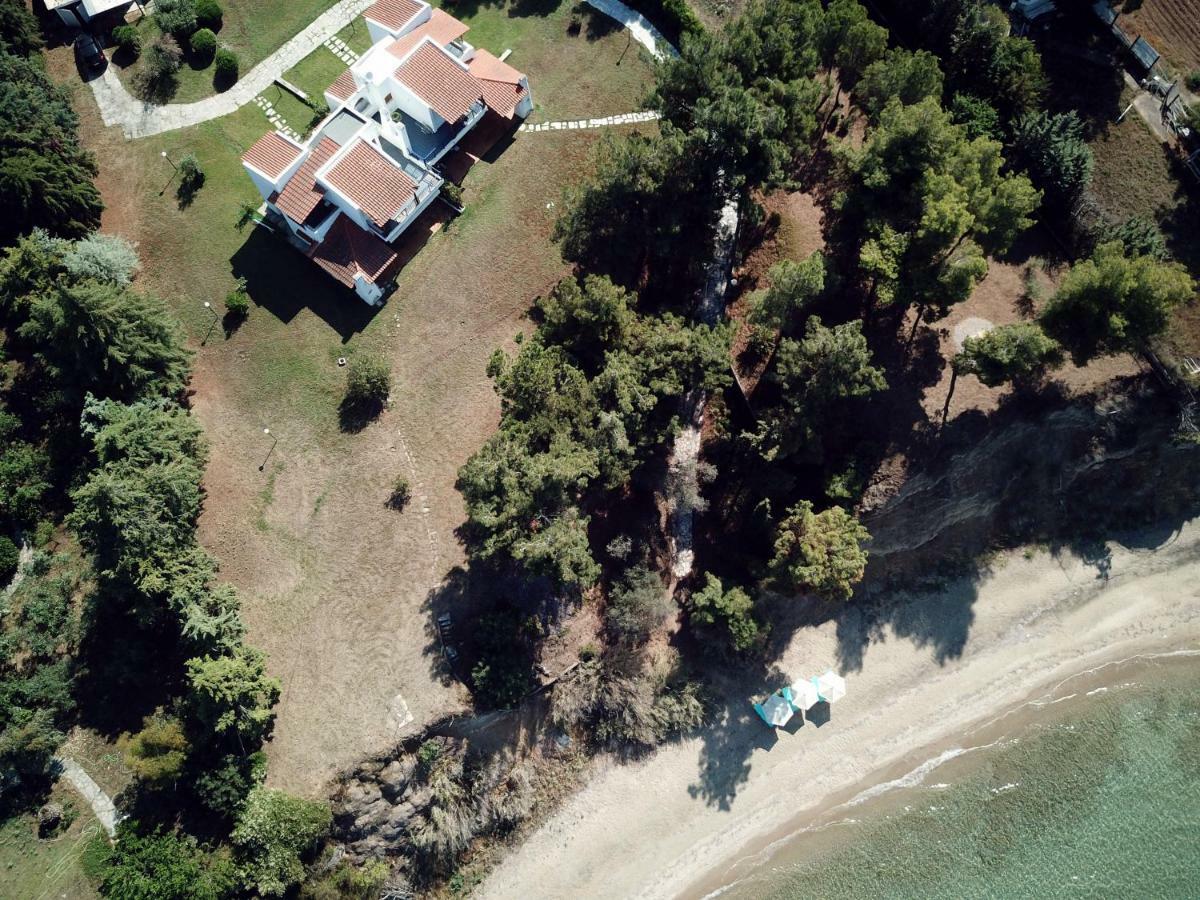 ניאה אירקליה Summerday Villa Private Beach מראה חיצוני תמונה