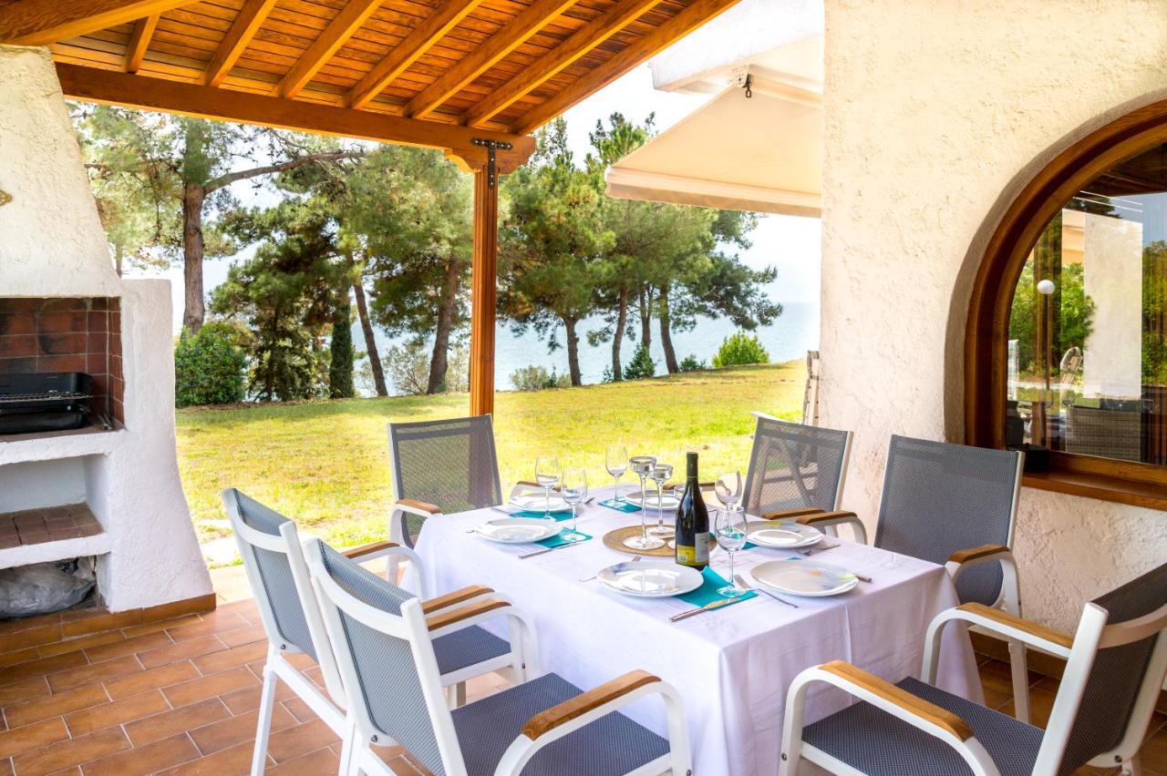 ניאה אירקליה Summerday Villa Private Beach מראה חיצוני תמונה